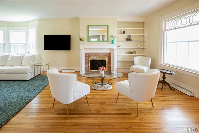 $3,800 | 57 East Lake Street, Skaneateles, NY 13152