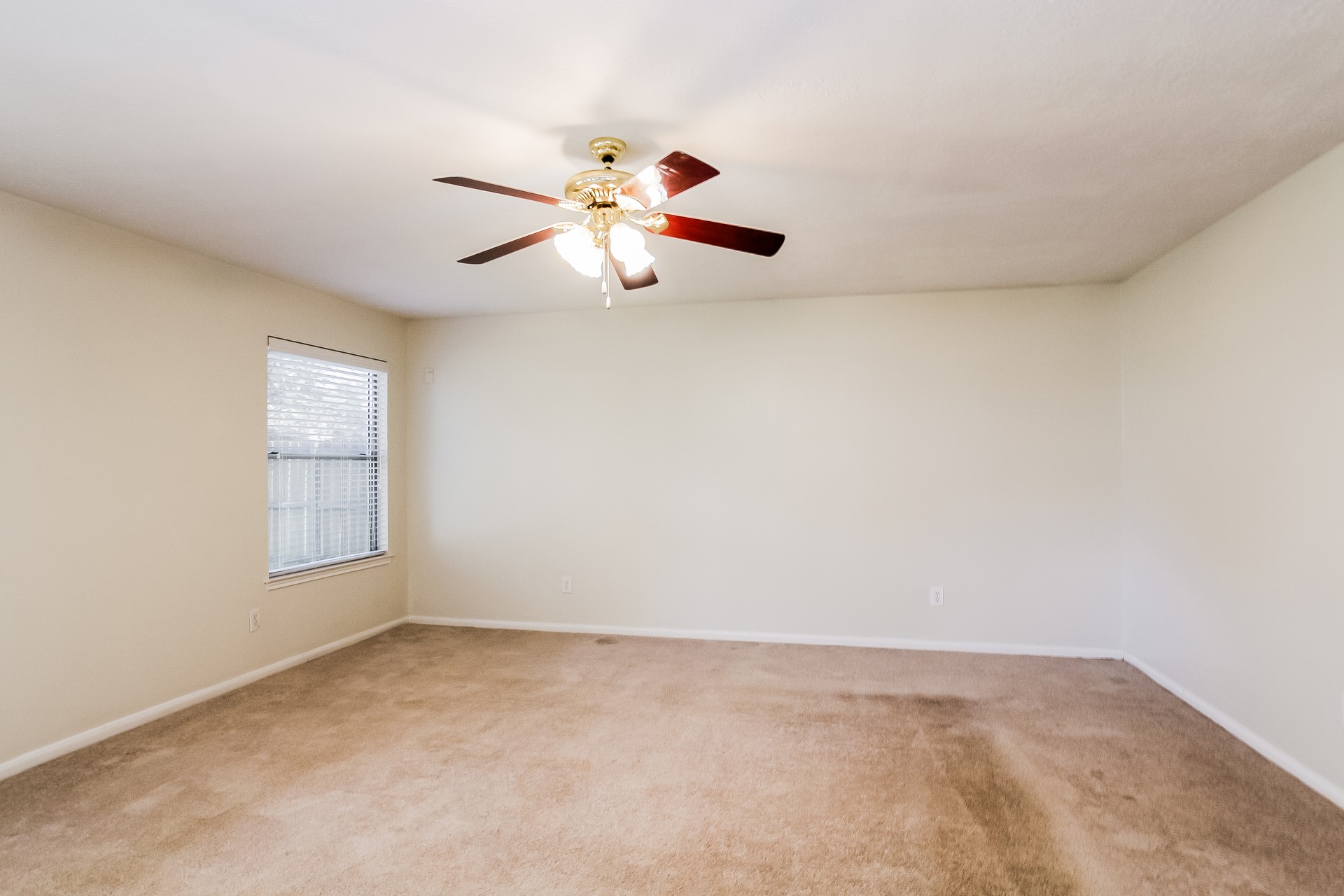 2715 Fox View Circle Spring, TX 77386 - Photo 4 of 16