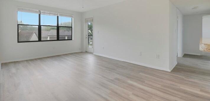4501 West McNab Road, Unit 20 Pompano Beach, FL 33069 - Photo 4 of 17 Living Area
