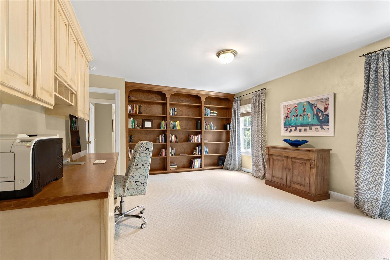 422 Rolling View Road Creve Coeur, MO 63141 - Photo 34 of 53 Gallery Image 34
