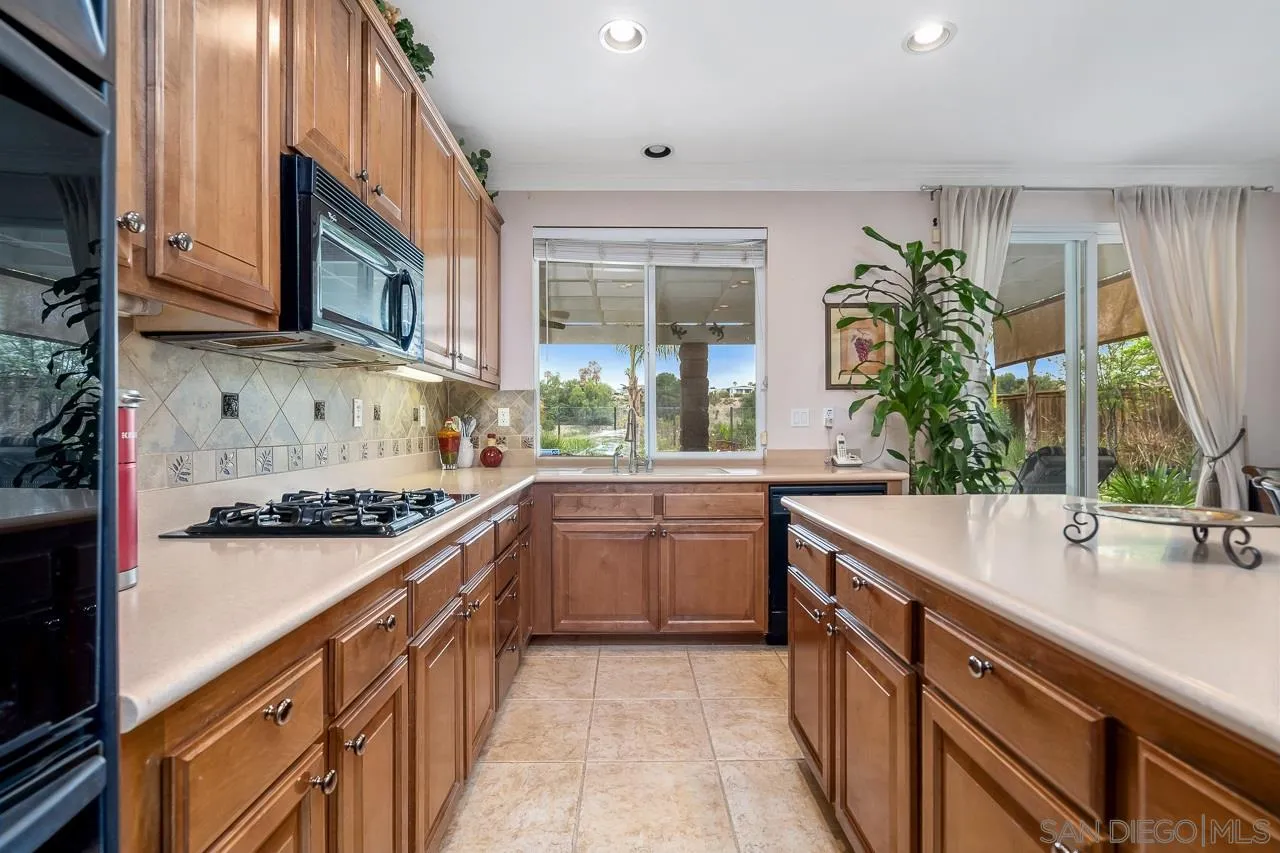 1905 Lagrange Road Chula Vista, CA 91913 - Photo 16 of 40 Gallery Image 16