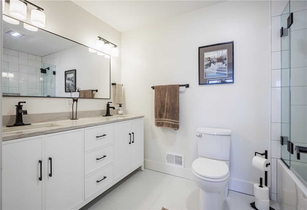 2501 Lake Road Ontario, NY 14519 - Photo 45 of 50