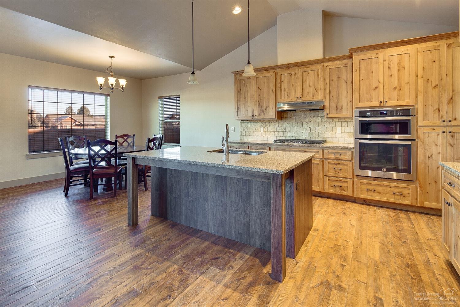 259 Northwest Saddle Ridge Loop Prineville, OR 97754 - Photo 3 of 25 Additional Photo