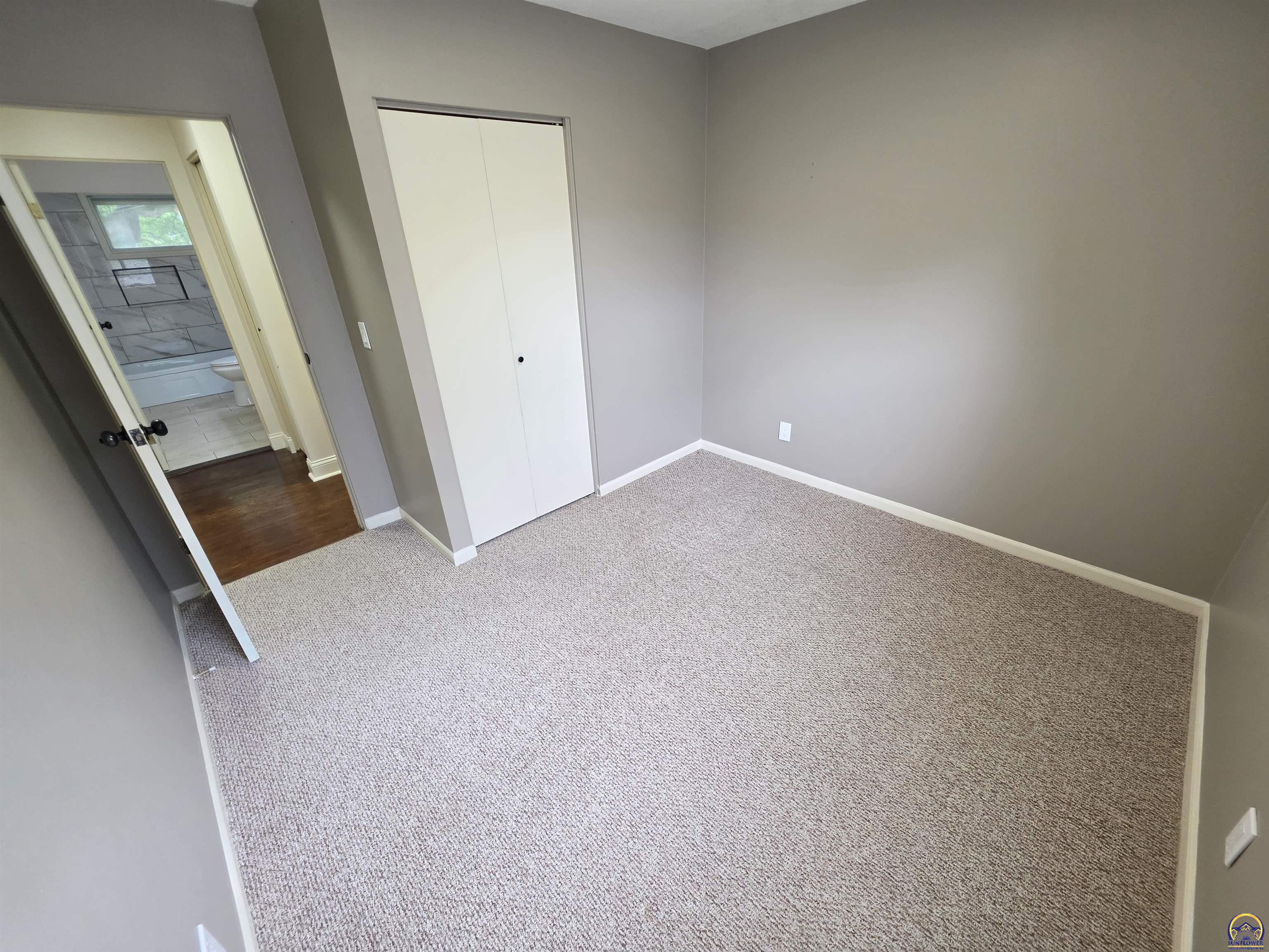 1100 Southeast 35th Terrace Topeka, KS 66605 - Photo 10 of 21