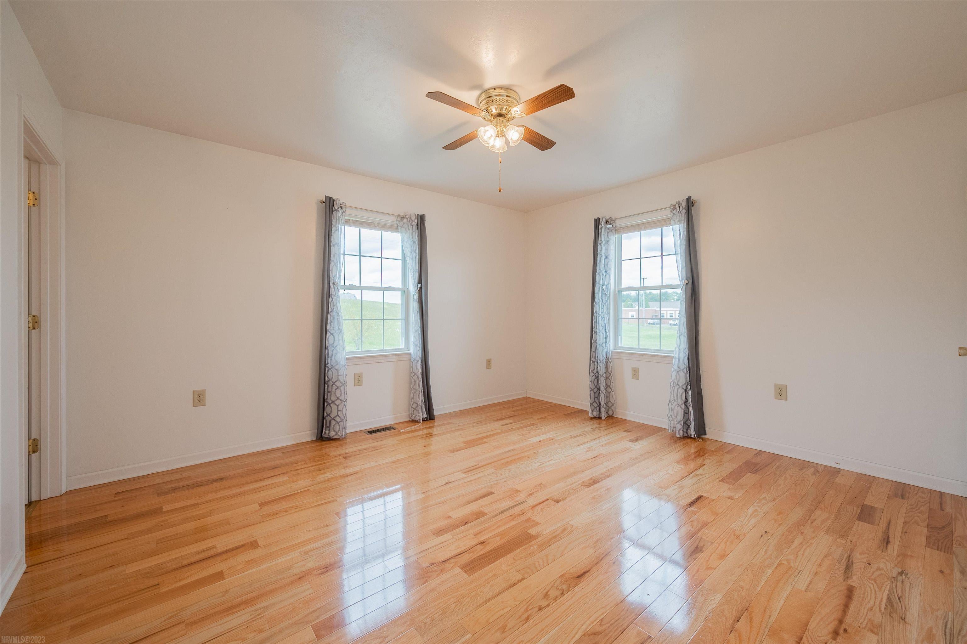 704 Fort Chiswell Road Max Meadows, VA 24360 - Photo 42 of 79 Gallery Image 42