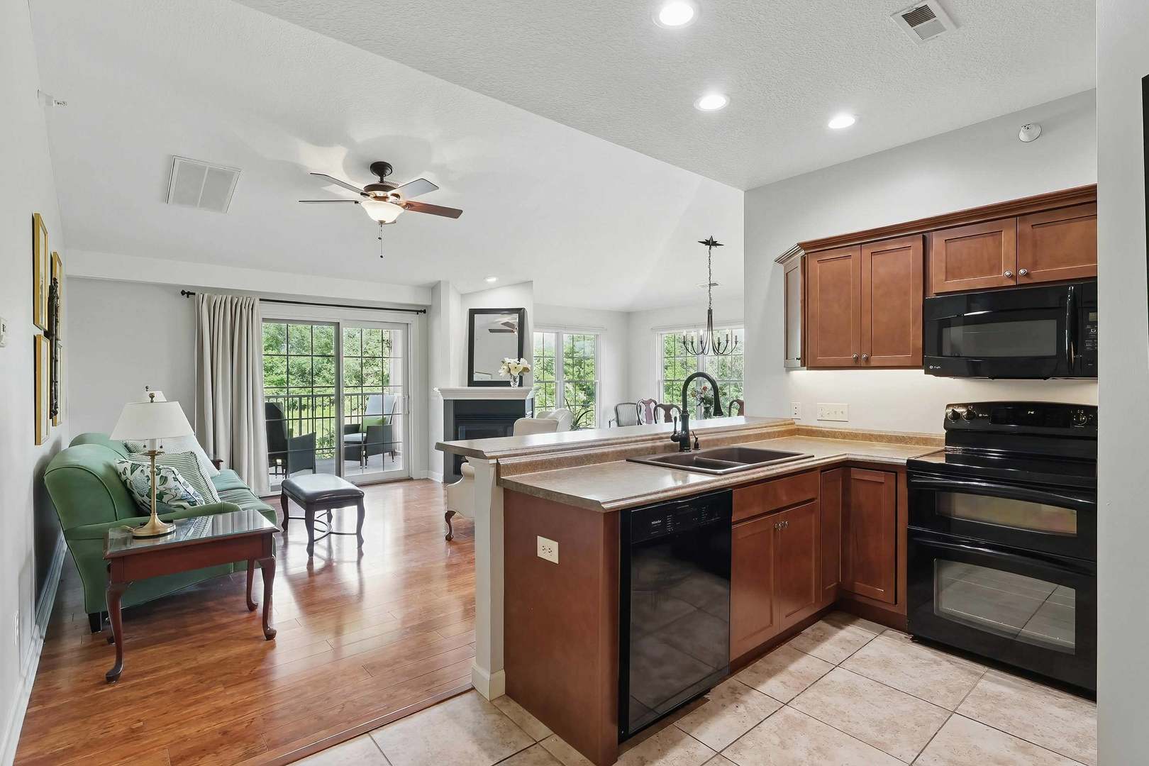 1237 Kimberly Road, Unit 1237 Bettendorf, IA 52722 - Photo 22 of 30