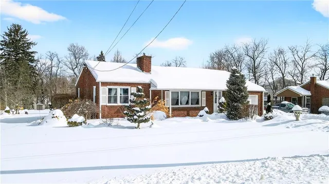 $213,900 | 102 Lafayette Drive, Monaca, PA 15061