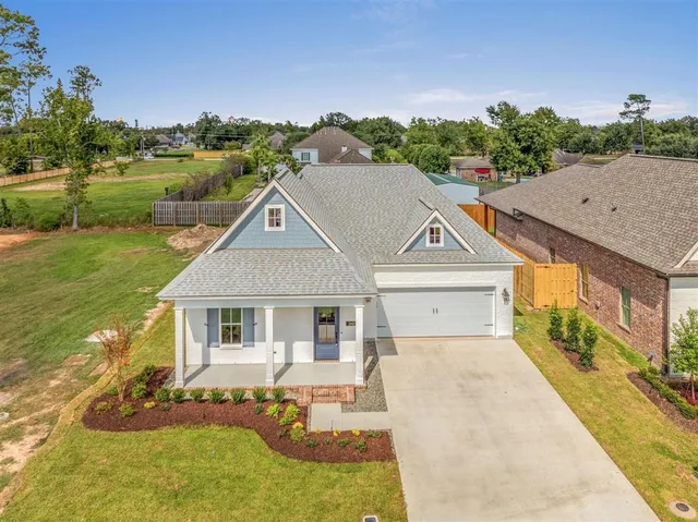 $609,500 | 2242 Nikal Drive, Lake Charles, LA 70605