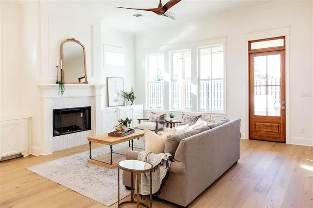 $609,500 | 2242 Nikal Drive, Lake Charles, LA 70605