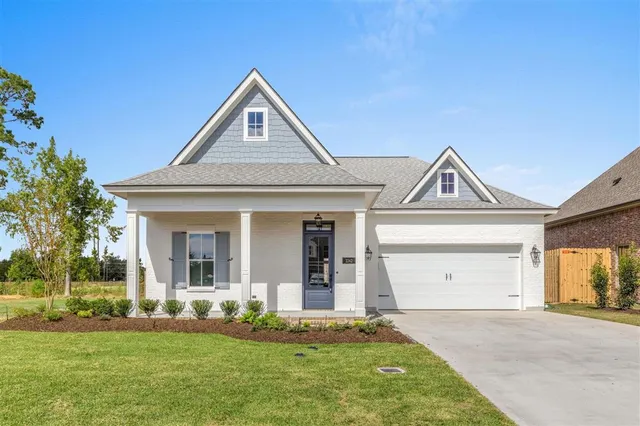 $609,500 | 2242 Nikal Drive, Lake Charles, LA 70605