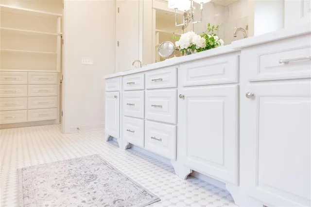 $609,500 | 2242 Nikal Drive, Lake Charles, LA 70605