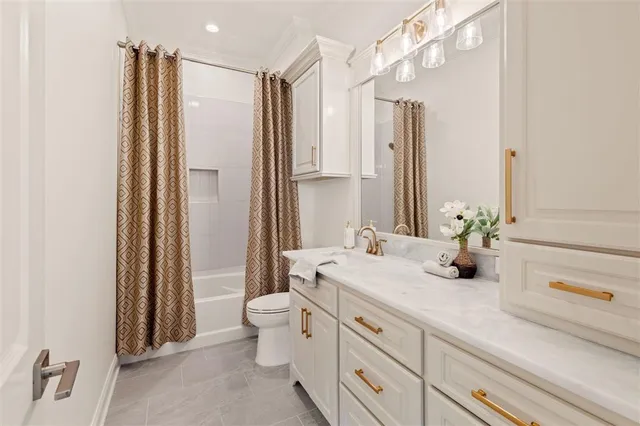 $609,500 | 2242 Nikal Drive, Lake Charles, LA 70605