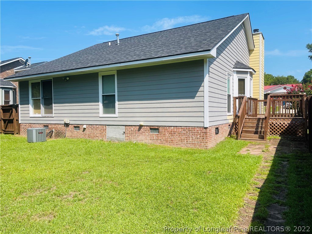 6501 Applewhite Road Fayetteville, NC 28304 - Photo 5 of 17 a front view of house with yard