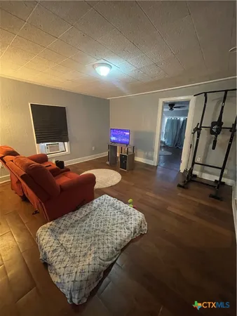 $80,000 | 105 Carver Street, Edna, TX 77957