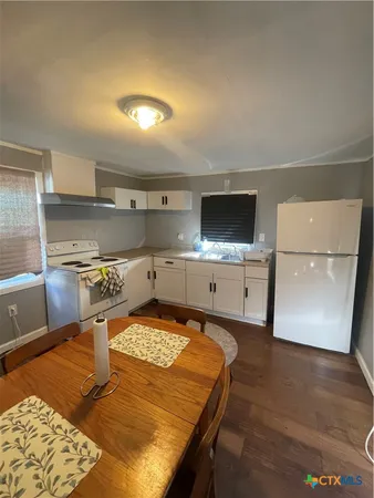 $80,000 | 105 Carver Street, Edna, TX 77957