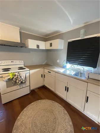 $80,000 | 105 Carver Street, Edna, TX 77957