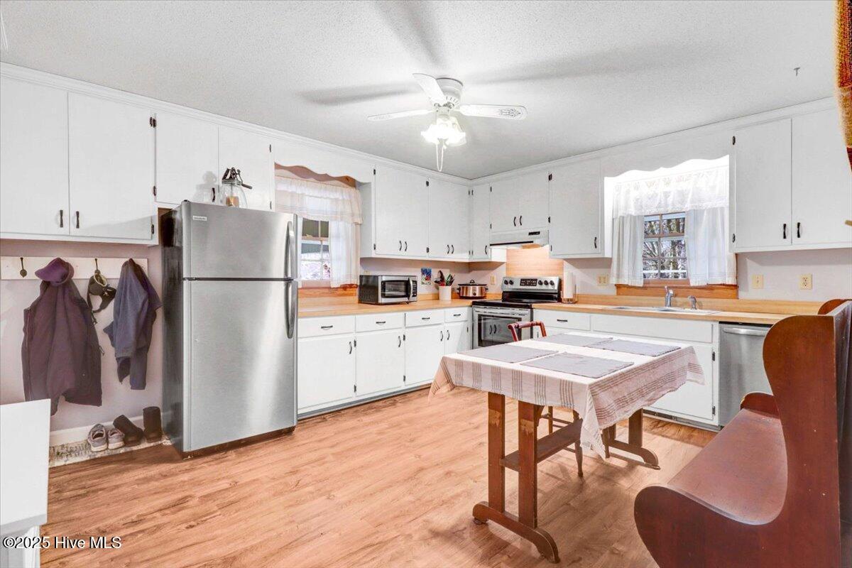 9752 Hawley Road Kenly, NC 27542 - Photo 3 of 46 Kitchen