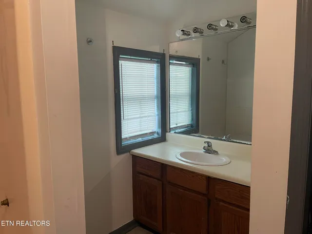 $299,900 | 4505 Sing Lane, Louisville, TN 37777