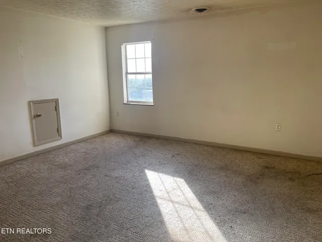 $299,900 | 4505 Sing Lane, Louisville, TN 37777