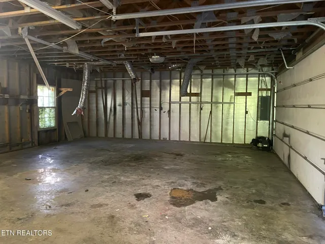 $299,900 | 4505 Sing Lane, Louisville, TN 37777