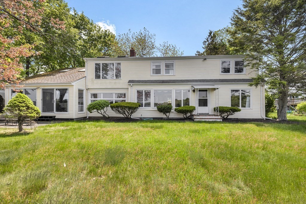 24 Beach Road Sharon, MA 02067 - Photo 4 of 17 Gallery Image 4