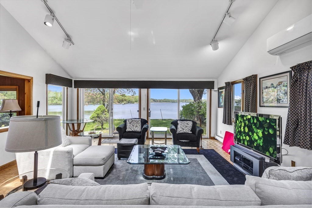 24 Beach Road Sharon, MA 02067 - Photo 6 of 17 Gallery Image 6