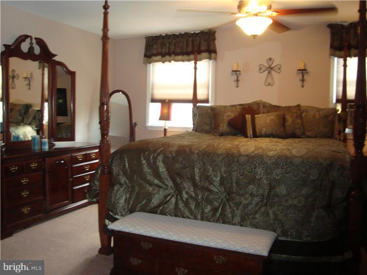 3828 Andrea Road Philadelphia, PA 19154 - Photo 12 of 17 Master Bedroom