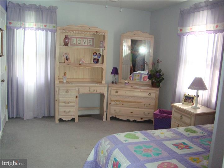 3828 Andrea Road Philadelphia, PA 19154 - Photo 14 of 17 Bedroom 3