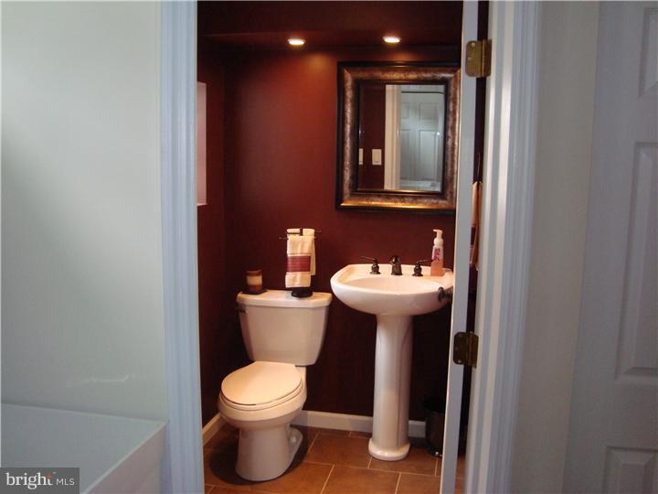3828 Andrea Road Philadelphia, PA 19154 - Photo 16 of 17 Half Bath