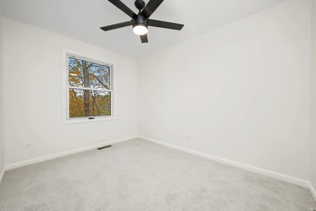 $309,000 | 171 Lake Shore Drive, Carpentersville, IL 60110