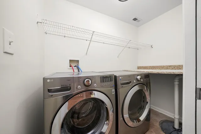 $309,000 | 171 Lake Shore Drive, Carpentersville, IL 60110