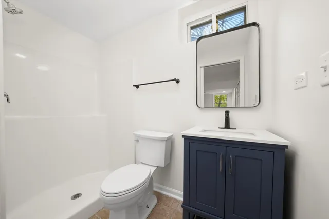 $309,000 | 171 Lake Shore Drive, Carpentersville, IL 60110