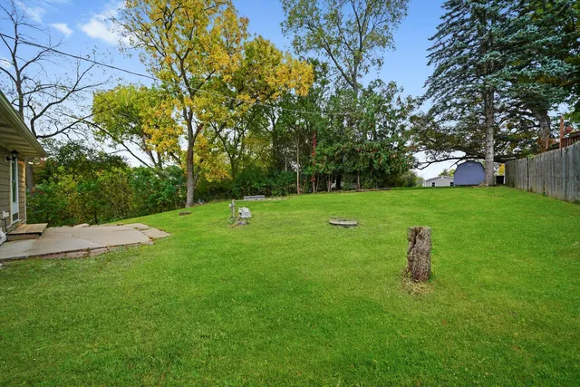 $309,000 | 171 Lake Shore Drive, Carpentersville, IL 60110