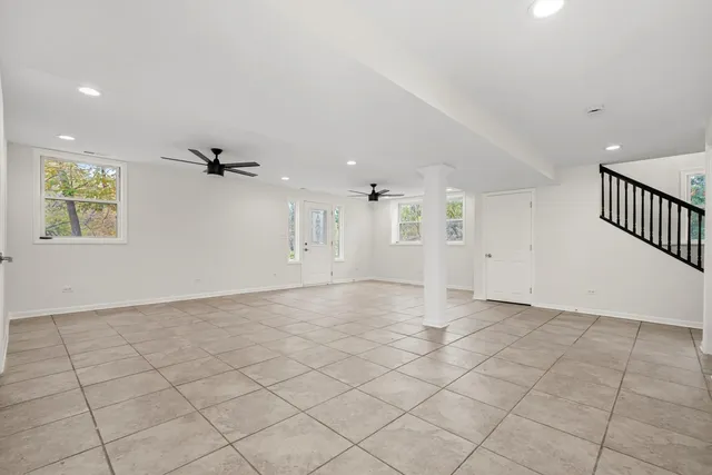 $309,000 | 171 Lake Shore Drive, Carpentersville, IL 60110