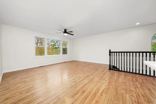 $309,000 | 171 Lake Shore Drive, Carpentersville, IL 60110