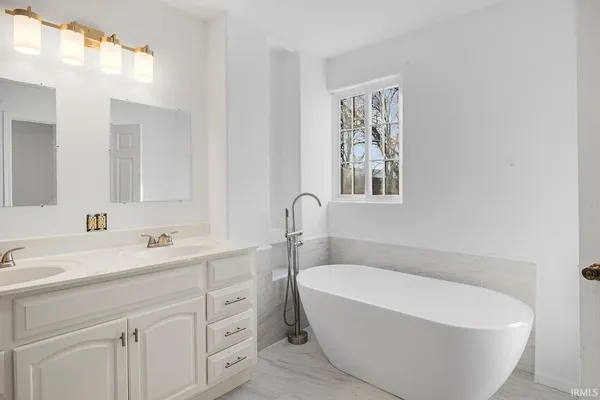 $199,900 | 904 South Buckeye Street, Kokomo, IN 46901