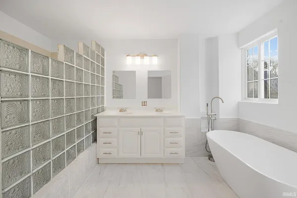 $199,900 | 904 South Buckeye Street, Kokomo, IN 46901