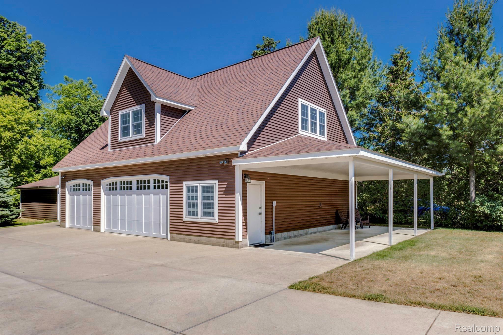 3620 Lakeshore Road Deckerville, MI 48427 - Photo 2 of 3 3620 Lakeshore Rd-16.jpg