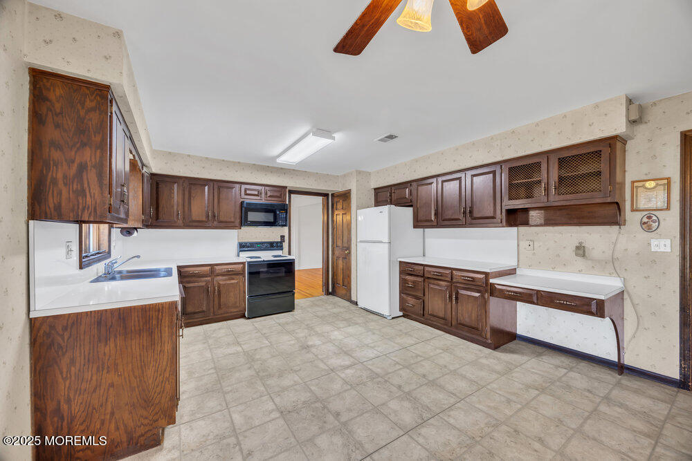 185 Ballantine Road Middletown, NJ 07748 - Photo 15 of 39 018_2m1a7195_350