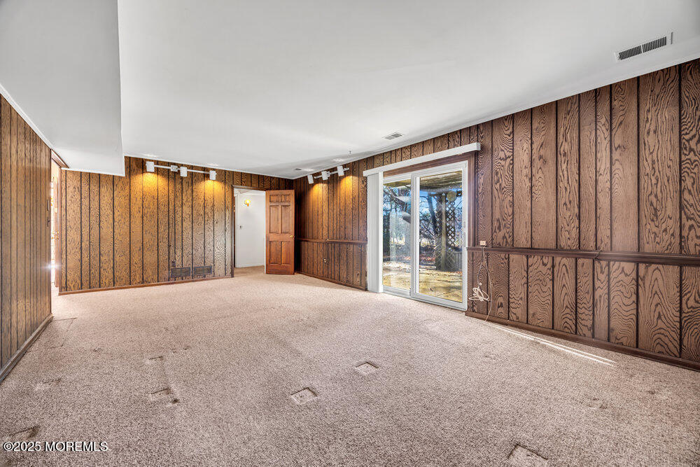 185 Ballantine Road Middletown, NJ 07748 - Photo 20 of 39 029_2m1a7255_401