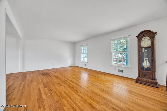 $799,000 | 185 Ballantine Road, Middletown, NJ 07748