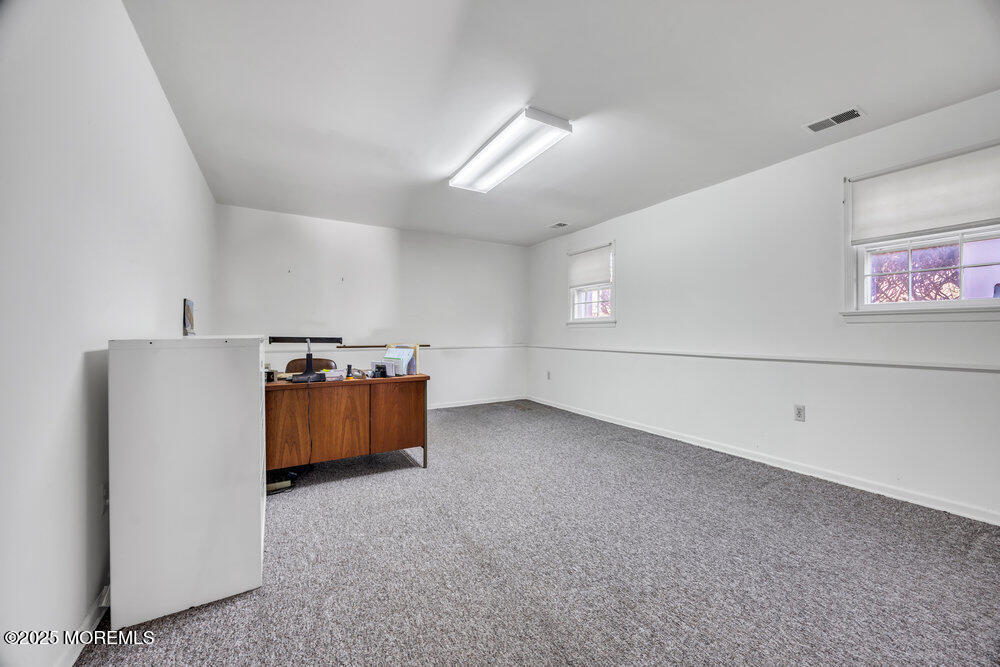 185 Ballantine Road Middletown, NJ 07748 - Photo 21 of 39 032_2m1a7270_3