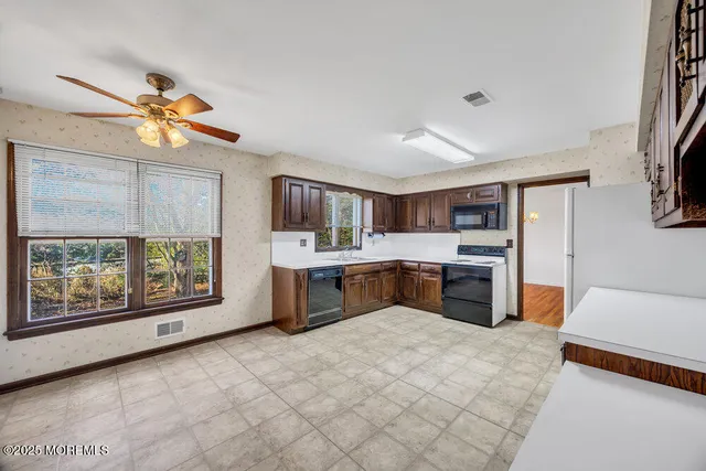 $799,000 | 185 Ballantine Road, Middletown, NJ 07748