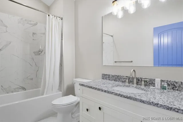 $675,000 | 500 Big Cedar Drive, Camdenton, MO 65020