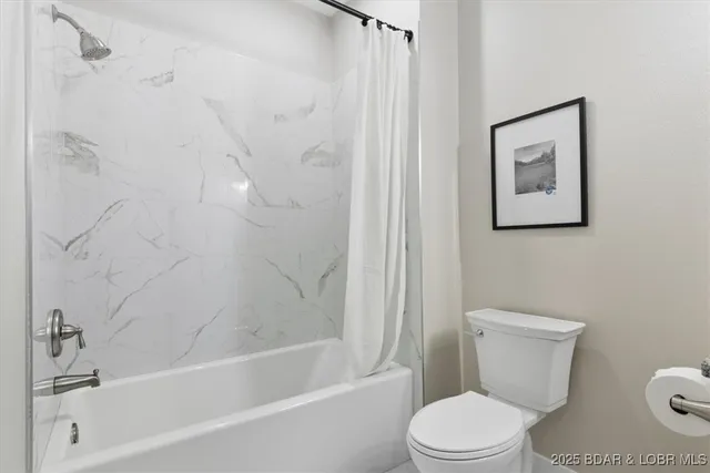 $675,000 | 500 Big Cedar Drive, Camdenton, MO 65020