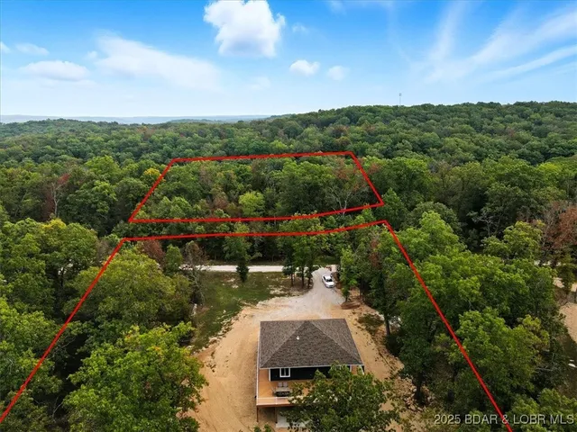 $675,000 | 500 Big Cedar Drive, Camdenton, MO 65020