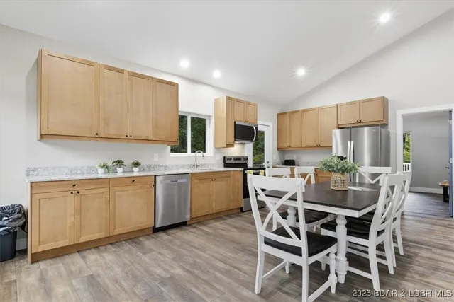 $675,000 | 500 Big Cedar Drive, Camdenton, MO 65020