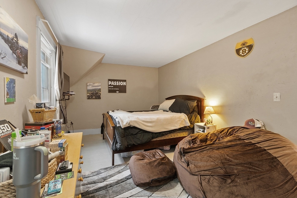 9 Pleasant Street Lunenburg, MA 01462 - Photo 25 of 38