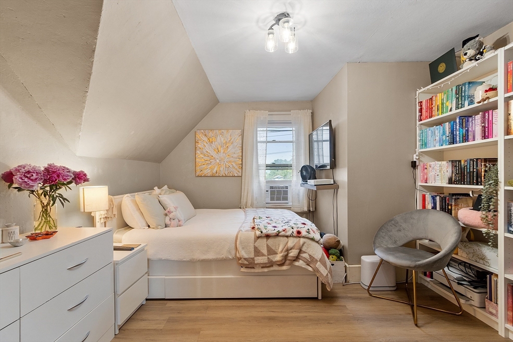 9 Pleasant Street Lunenburg, MA 01462 - Photo 26 of 38