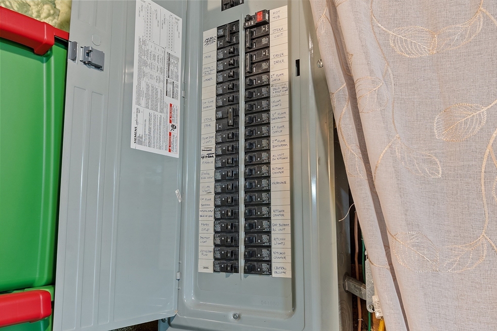 9 Pleasant Street Lunenburg, MA 01462 - Photo 35 of 38